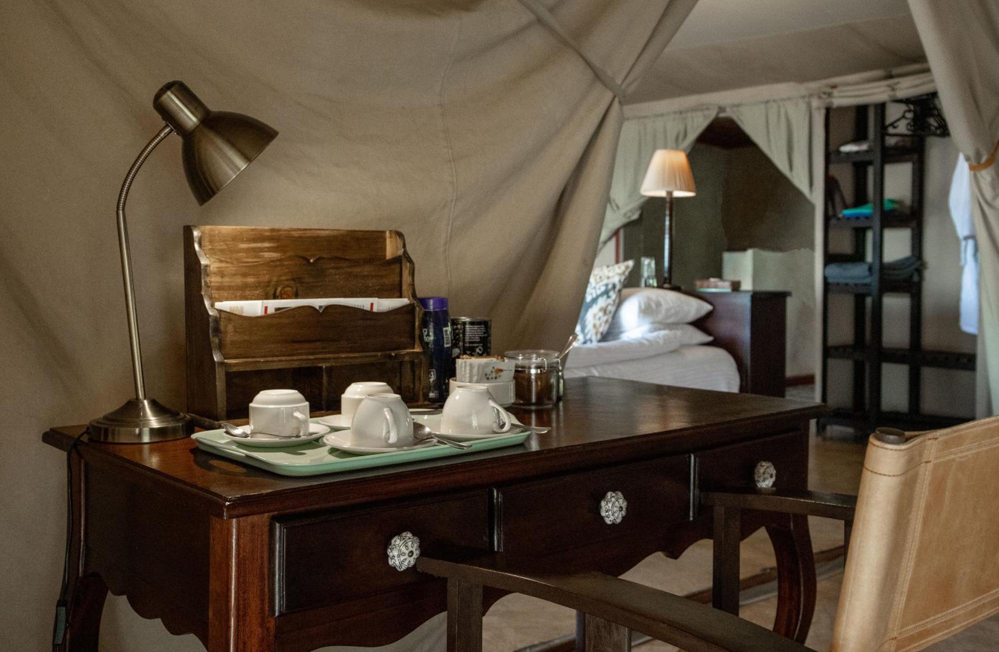 Entumoto Main Camp Hotell Ololaimutiek Eksteriør bilde